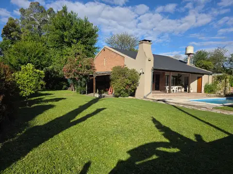 VENTA Casa 4 amb | 1000 m de Parque + Pileta | Benavidez