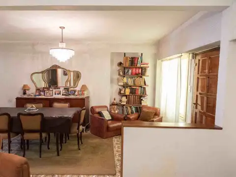 CASA 3 DORMITORIOS VENTA LA PLATA APTA BANCO
