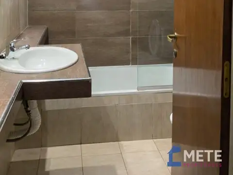 Departamento en Alquiler en Villa Luzuriaga, $ 500.000