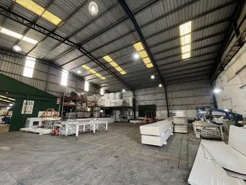 Logistica y productividad. Galpon en venta o alquiler en Escobar