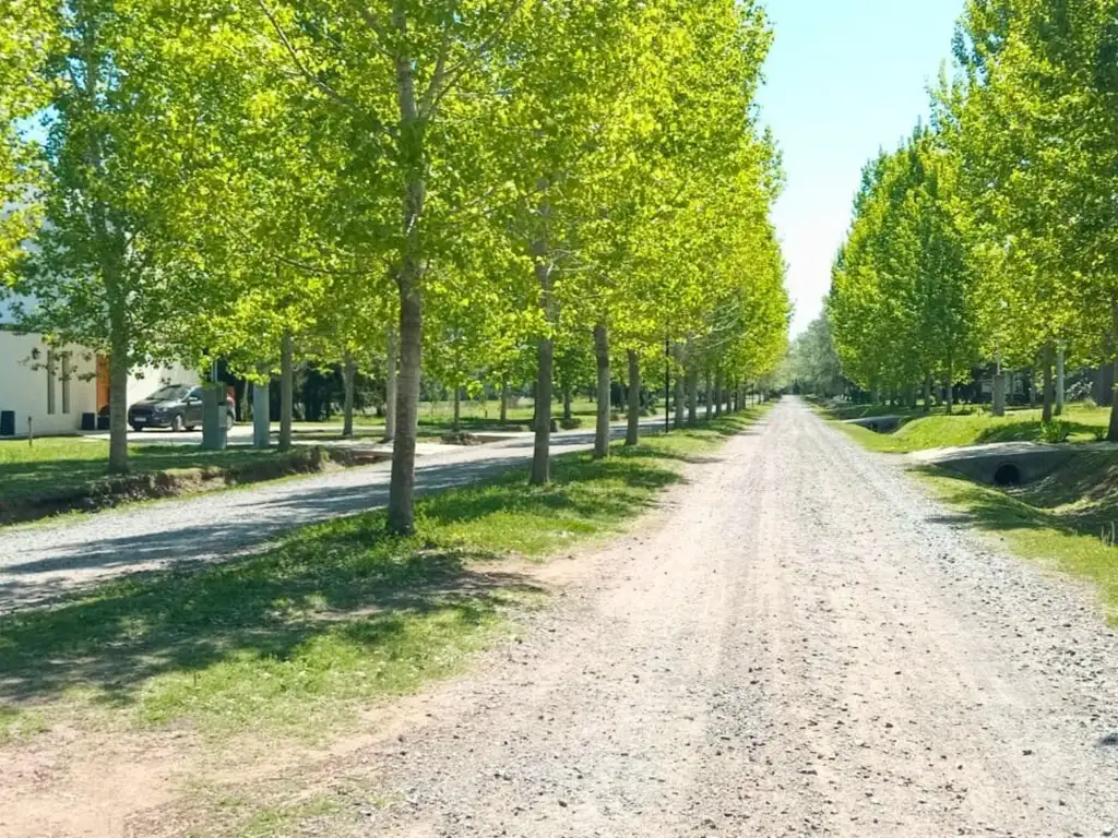 Terreno en EL RETIRO BARRIO CERRADO