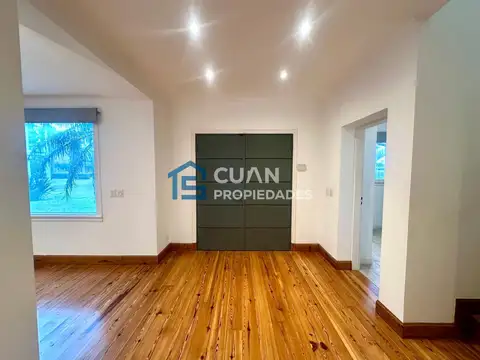 Casa 4 ambientes con 3 baños