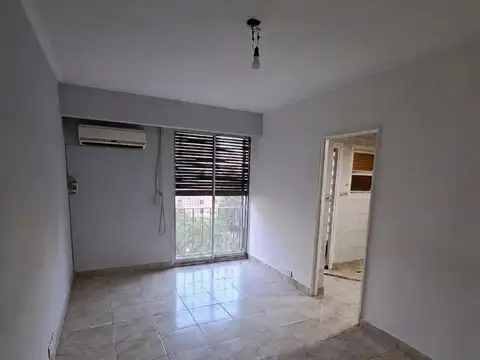 Av Fondo de la Legua 2400, Piso 5
