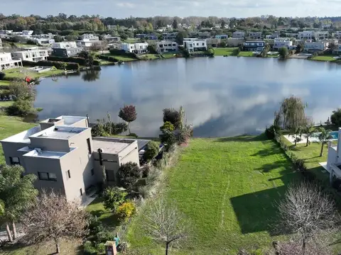 Lote al agua en San Matias - Escobar