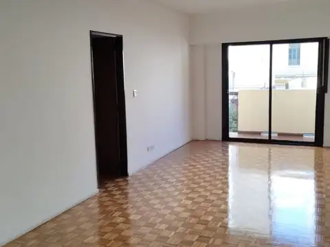 ECUADOR 1100, Piso 2