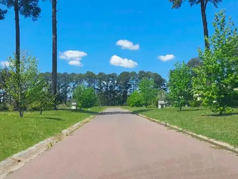 Terreno en Venta en Los Pinares Country Club, USD 40.000