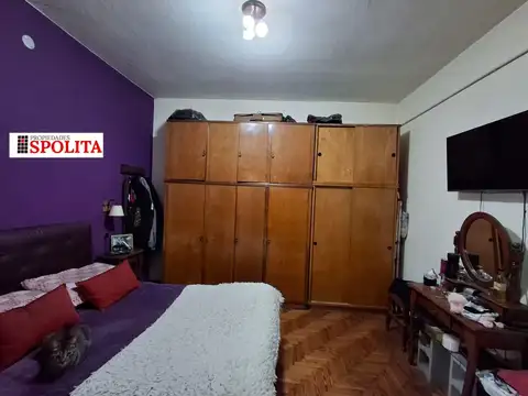 Casa 5 ambientes con 2 baños
