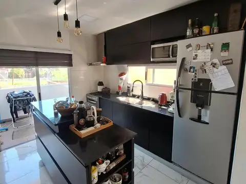 Depto Tipo Casa en Alquiler de 5 ambientes