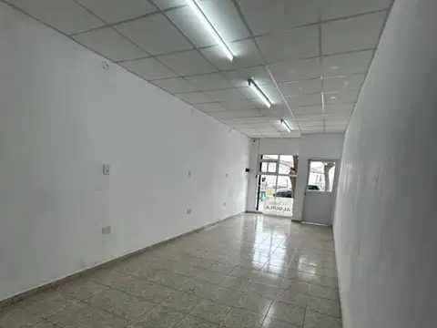 Local en Alquiler en Resistencia, $ 400.000