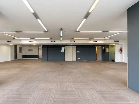 Alquiler Oficina con Cochera Monserrat