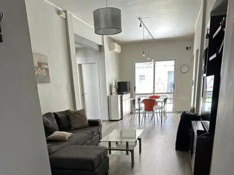 CASA EN VENTA 4 AMBIENTES MONTE GRANDE