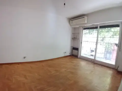 Laprida 1100, Piso 1