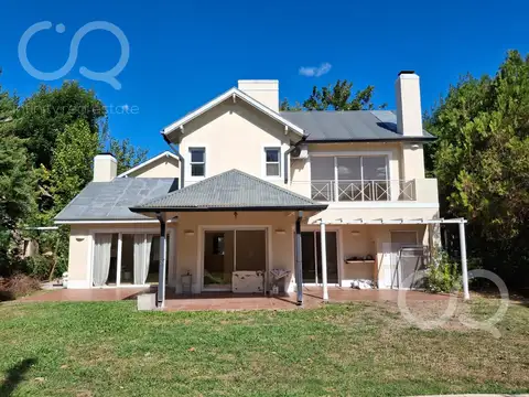 Casa en venta en Barrio Bermudas - Pilar