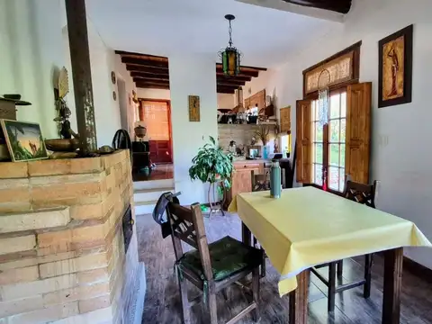Casa 5 ambientes con 2 baños
