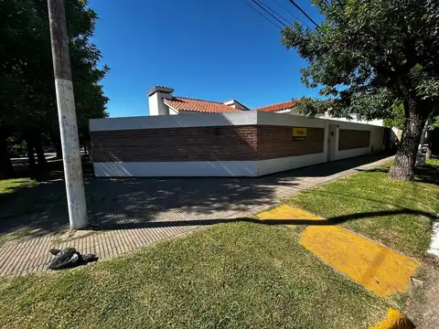 Jolly Medrano 1700