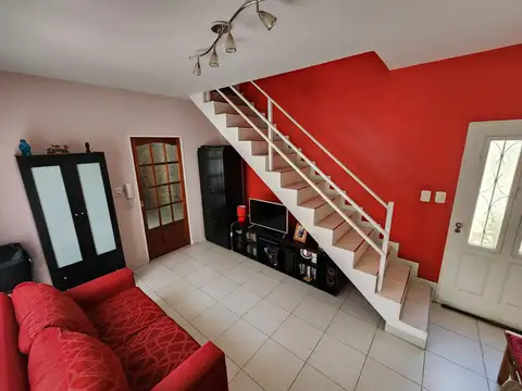 Depto Tipo Casa en Venta en Villa Lynch, USD 95.000