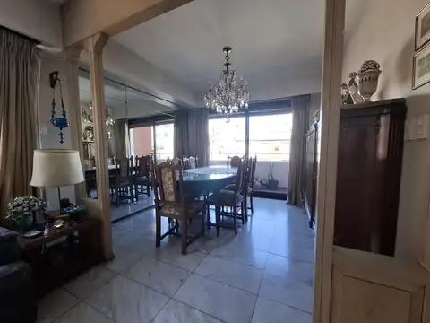 Departamento en Venta con 2 cocheras