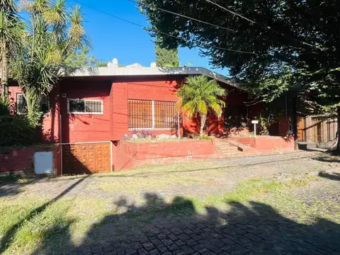 Excelente Casa para refaccionar. Oport inversores!