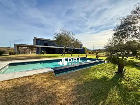 Casa en Venta en La Arbolada, USD 730.000
