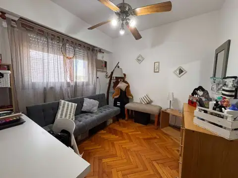 Departamento en Venta en Villa del Parque, USD 97.000