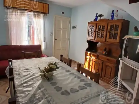 Depto Tipo Casa en Venta con 1 cocheras