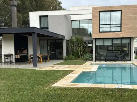 Casa en Alquiler en Terralagos, Canning
