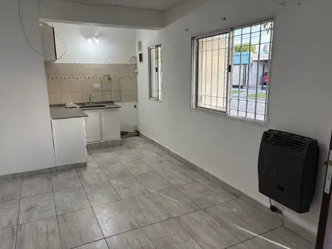 Departamento en Alquiler en Campana, $ 650.000