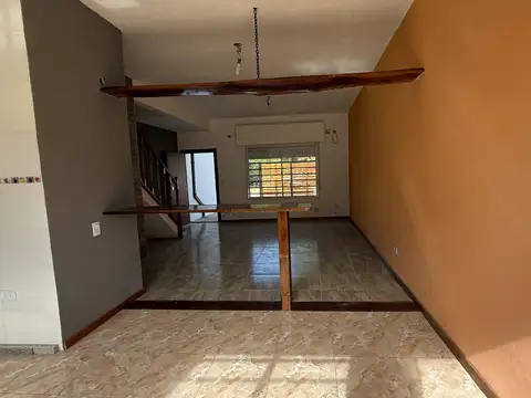 DUPLEX  A ESTRENAR EN VILLA UDAONDO - ITUZAINGO