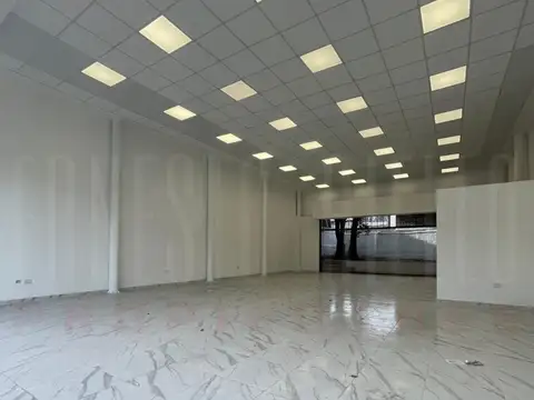 Local en Alquiler Via Púb.