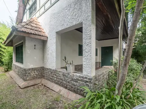 Casa 7 ambientes con 3 baños