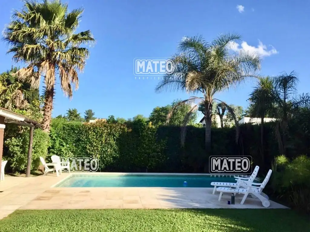 Casa en Venta - Country Club Banco Provincia