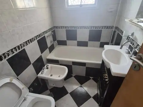 Departamento 3 ambientes con 1 baño