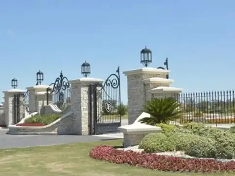 Terreno en Venta 25  mts Frente