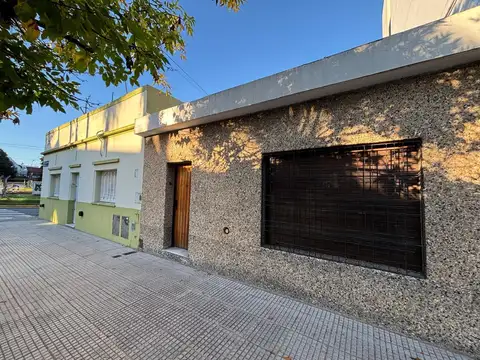 Lote en esquina apto edificio. Villa Devoto.