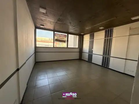 Oficina en Alquiler en San Justo, $ 450.000