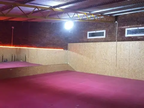 Local en Alquiler en Ituzaingo Sur, USD 600