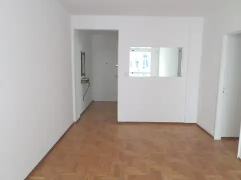 P.I Rivera 2700, Piso 3