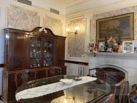 Casa 6 ambientes con 4 baños