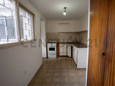 25 entre 453 y 454 , Piso 0