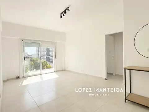 Departamento 3 Ambientes con Balcón Venta en Caballito