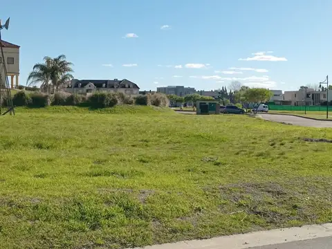LOTE INTERNO EN VENTA EN EL REBENQUE