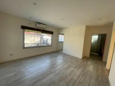 Depto Tipo Casa en Alquiler de 1 dormitorio