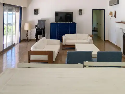 Casa en Venta en Belen de Escobar, USD 950.000