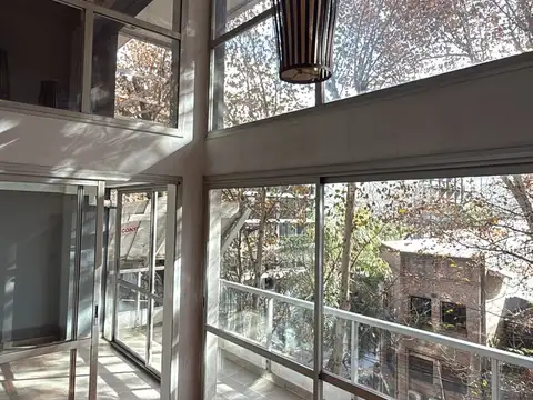 Espectacular dúplex con balcón + terraza cubierta