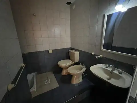DEPARTAMENTO DOS AMBIENTES EN ALQUILER - BELLA VISTA CENTRO.