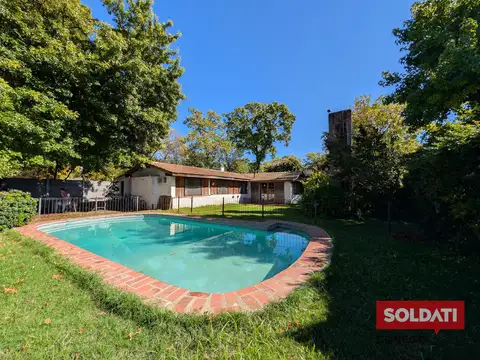 Casa en venta en Bella Vista con pileta