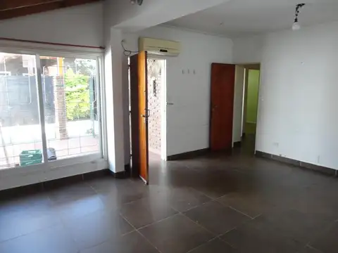Depto Tipo Casa en Venta en Martínez, USD 176.000