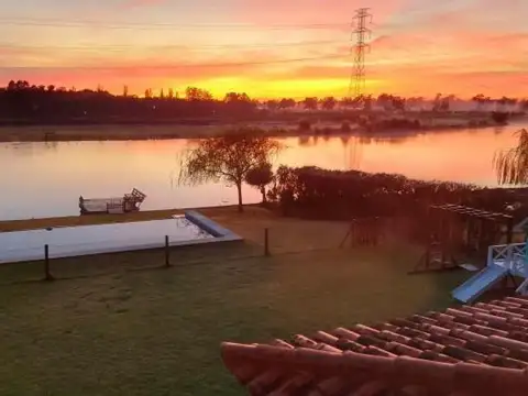 Aristóbulo del Valle al 5100