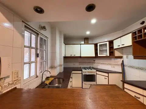 Depto Tipo Casa en Alquiler de 2 dormitorios