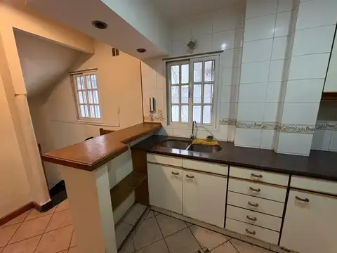 Depto Tipo Casa 3 ambientes con 2 baños